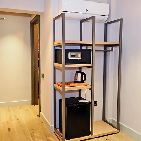 Hotel Premium Old 3*