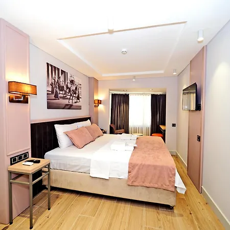 Premium Old Istanboel