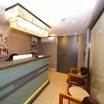 מלון Premium Old 3*