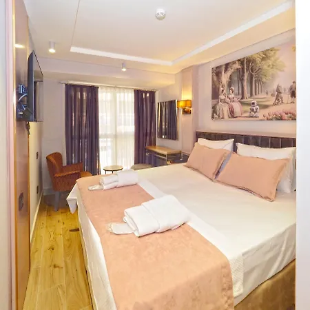 Premium Old Hotell 3*