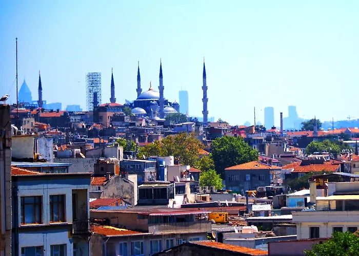 Premium Old Istanboel