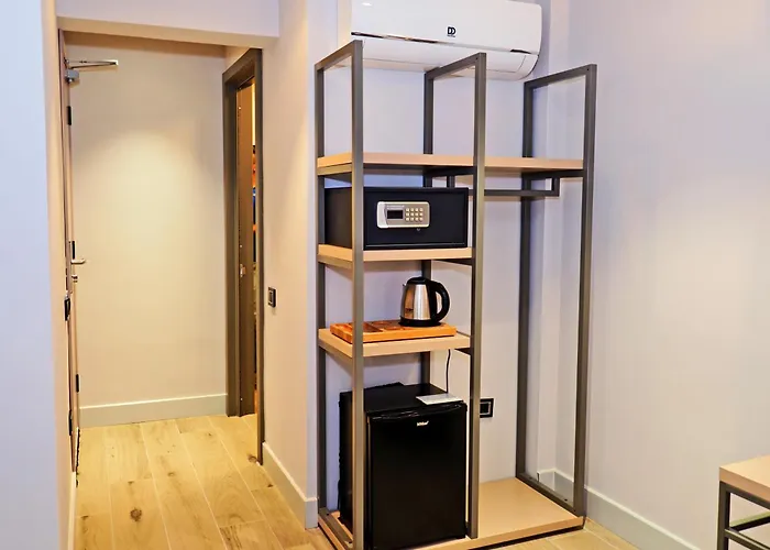 Hotel Premium Old 3*