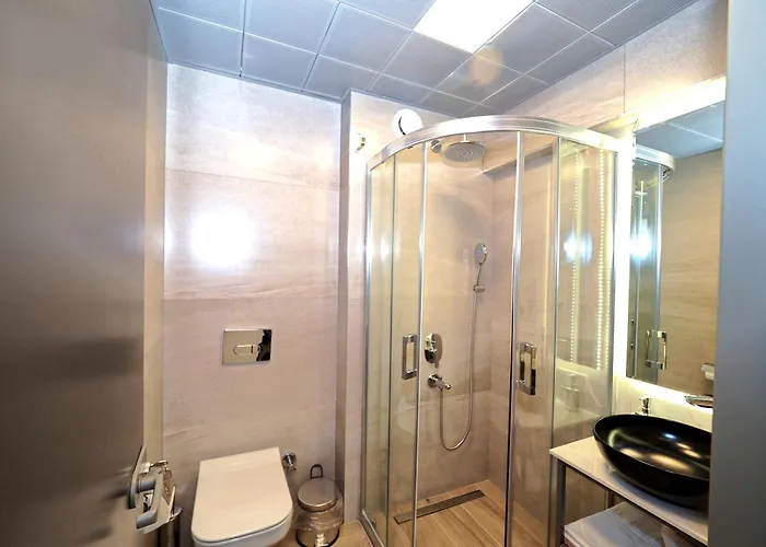 Premium Old Istanboel