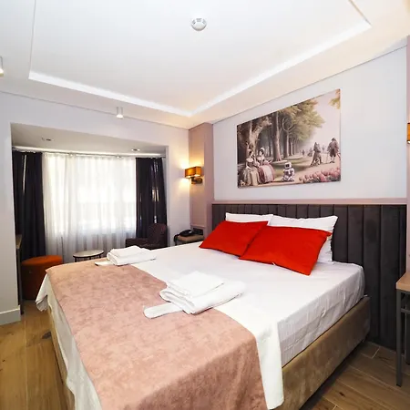 Premium Old Istambul